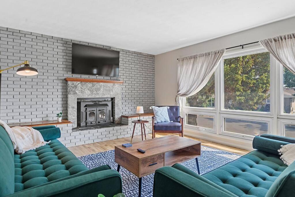 Roomy 5 Bed 3 Bath Fire Place Large Outdoor Space Rapid City Eksteriør billede