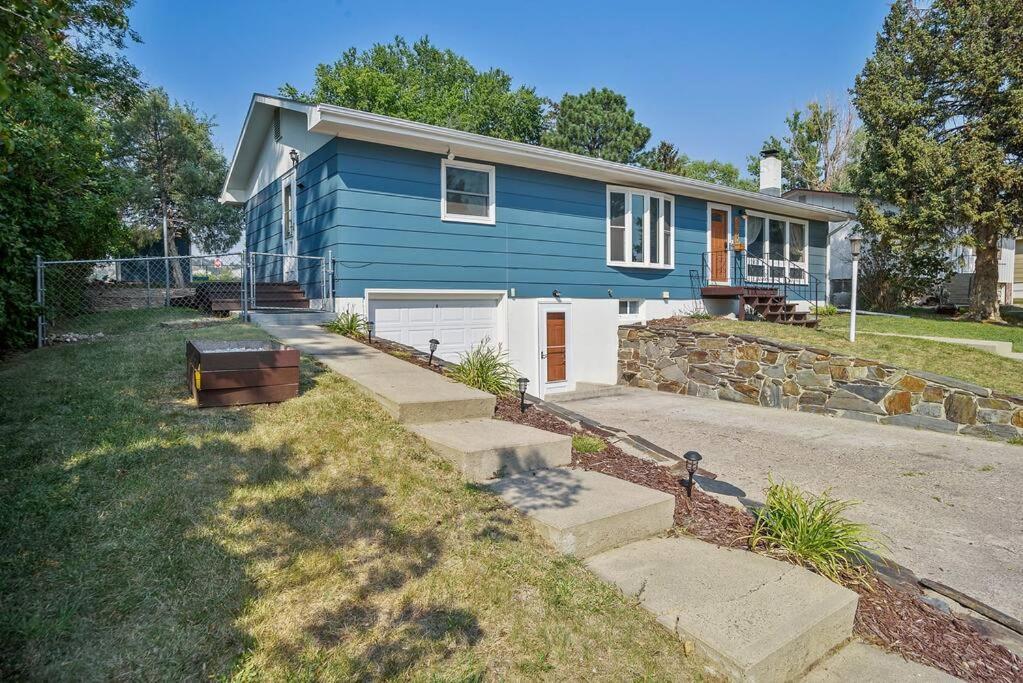 Roomy 5 Bed 3 Bath Fire Place Large Outdoor Space Rapid City Eksteriør billede